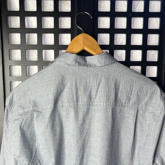π Tommy Bahama Blue Chambray Button Down Shirt Menβs Medium π - Picture 9 of 15